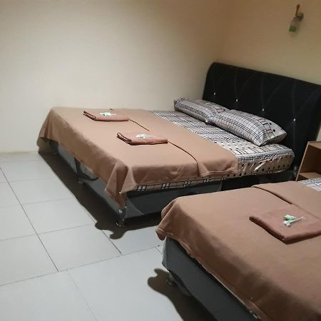 Hotel Family Inn Sagulung Bagian luar foto